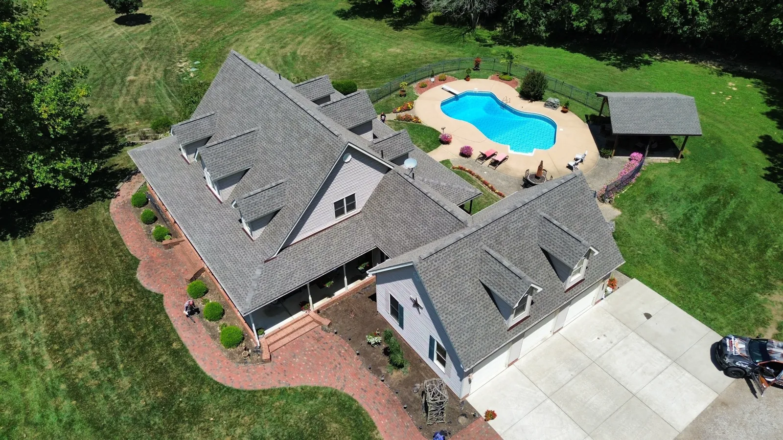 Completed Ridgeline shingle roofing project