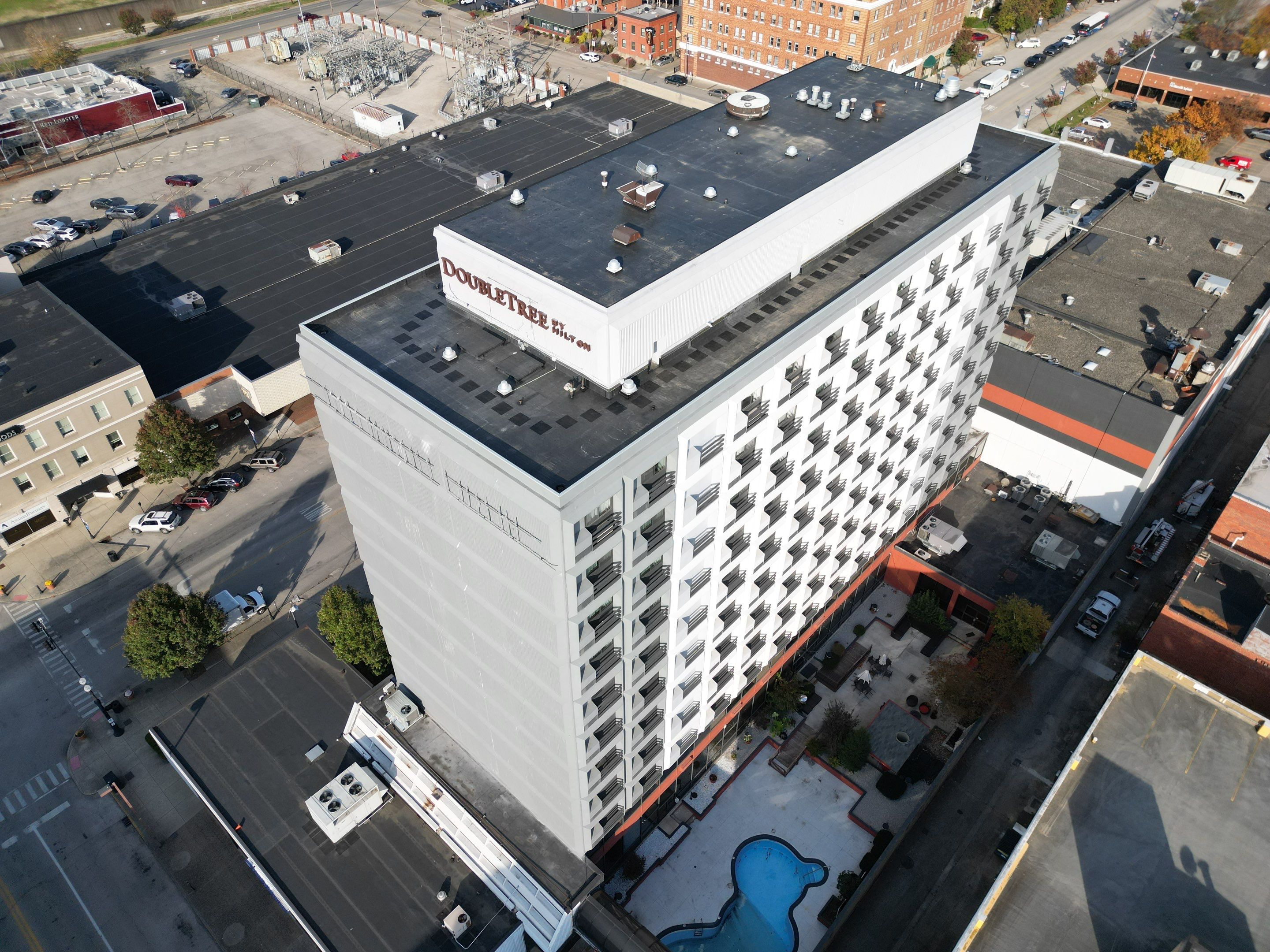 Commercial roofing project