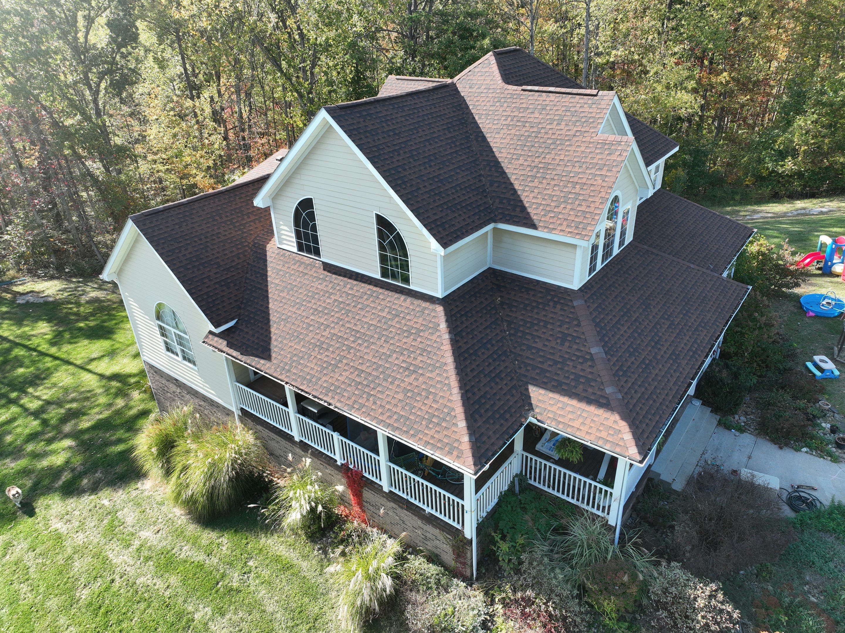 Residential roofing project